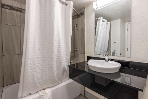 Motel 6-North Little Rock, AR - McCain image 16