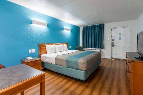 Motel 6-North Little Rock, AR - McCain image 32