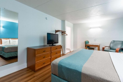 Motel 6-North Little Rock, AR - McCain image 33